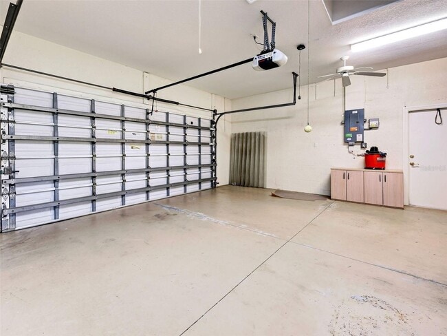 Building Photo - Willowbend Community