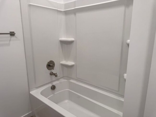 Building Photo - Stunning New 3Beds/2.5Bath Townhome in Pho...