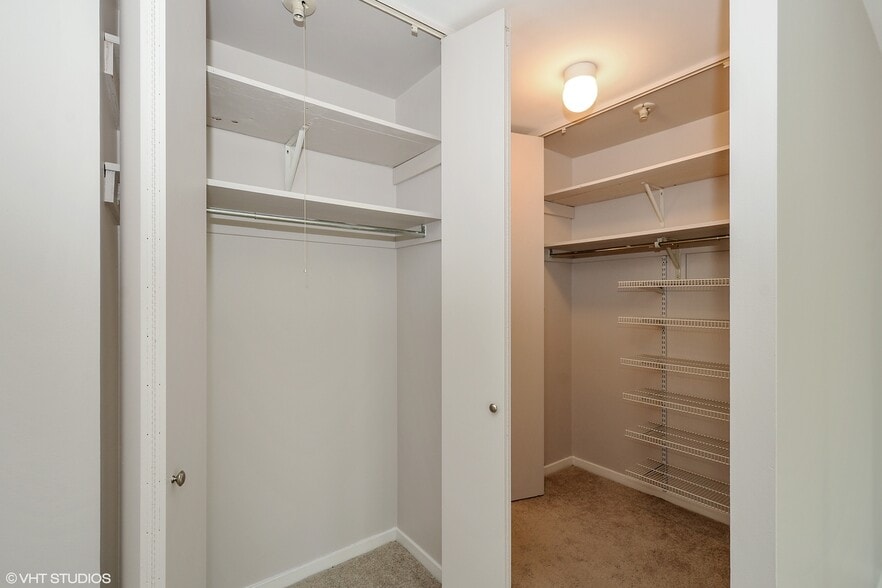 Building Photo - 211 E Ohio St