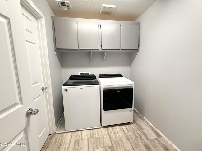 Building Photo - 17569 W Country Club Terrace
