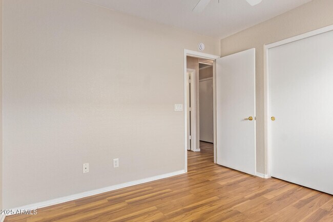 Building Photo - 13949 N 133rd Dr
