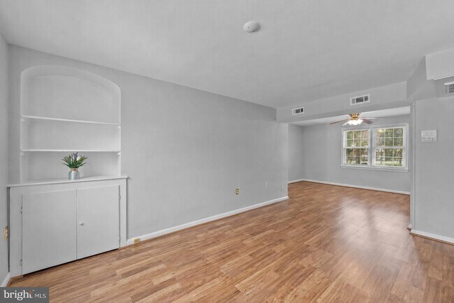 Building Photo - 1803 Belle View Blvd