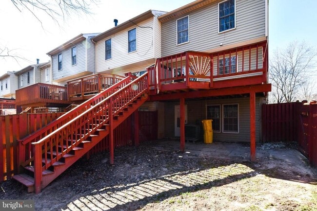 Building Photo - 2156 Commissary Cir