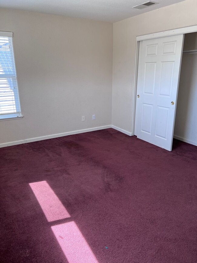 Building Photo - Large Home in Parklands at Laurel
