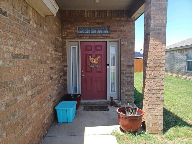 Building Photo - 2204 100th St