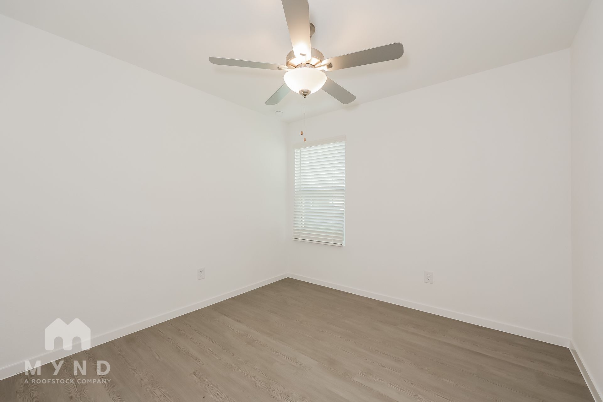 Building Photo - 2712 River Knl Ln
