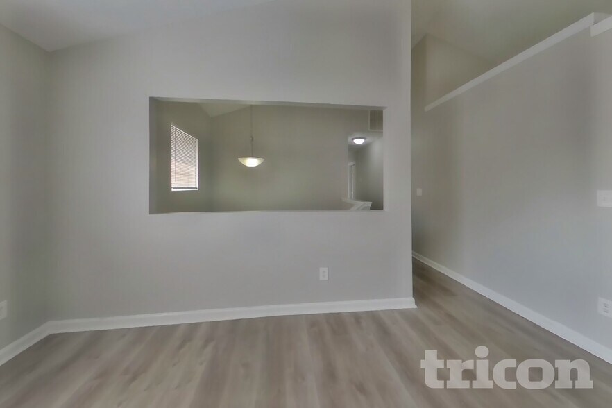 Building Photo - 5733 Partin Ln
