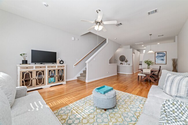 Building Photo - 8705 Bryam St