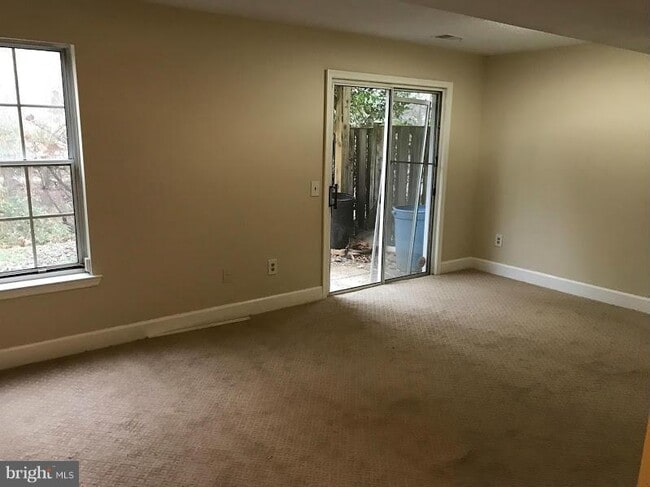 Building Photo - 6182 Martins Landing Ct