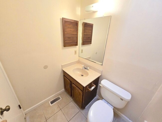 Building Photo - 5221 Johnstown Ln