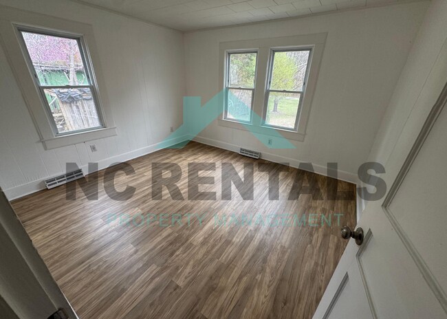 Building Photo - 2038 Saxapahaw-Bethlehem Church Rd