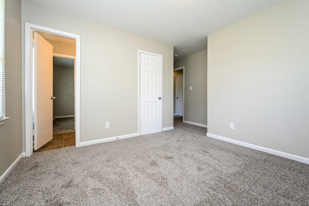 Building Photo - 2372 Rolling Rock Dr