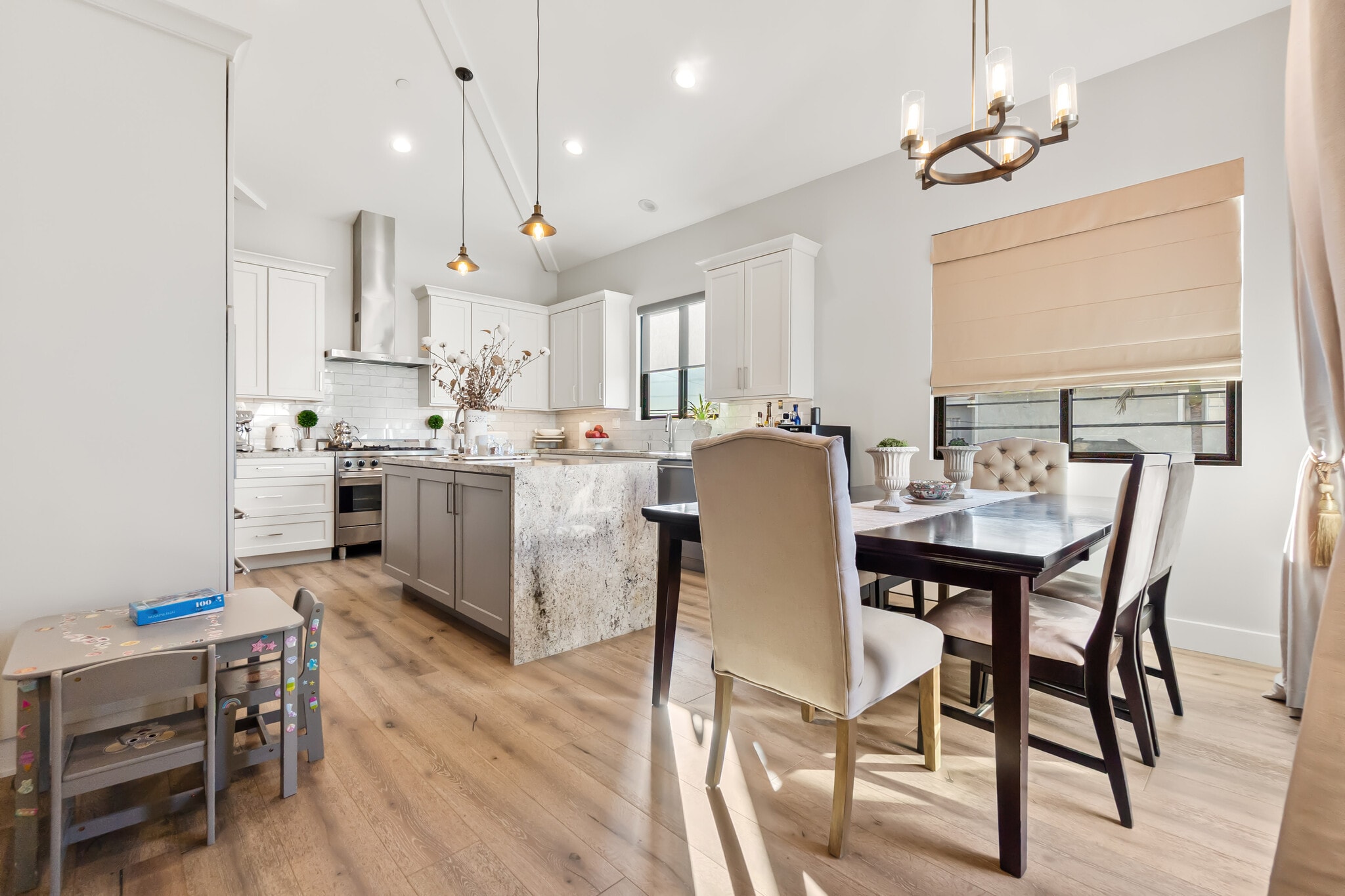 Building Photo - 2202 Felton Ln