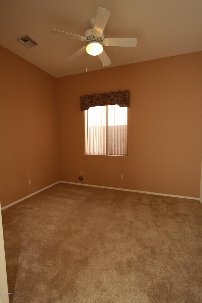 Building Photo - 5206 N Canyon Rise Pl