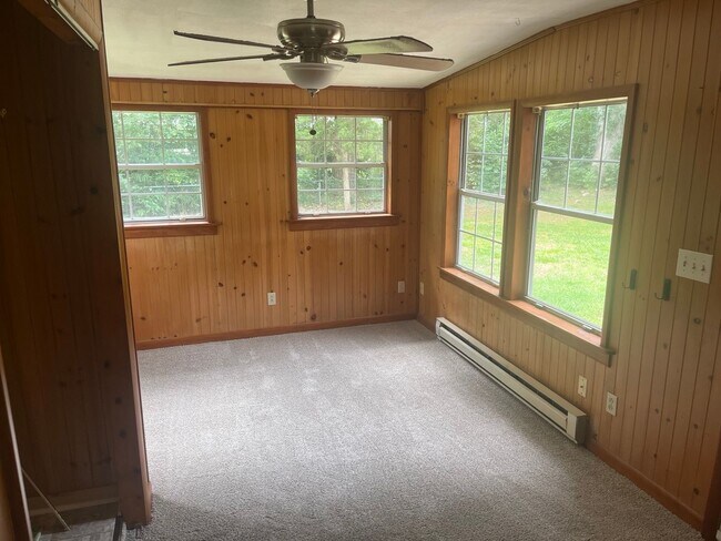 Building Photo - 229 Bridgeview Cir