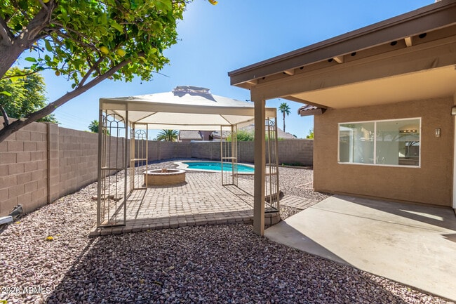 Building Photo - 3517 W Sands Dr