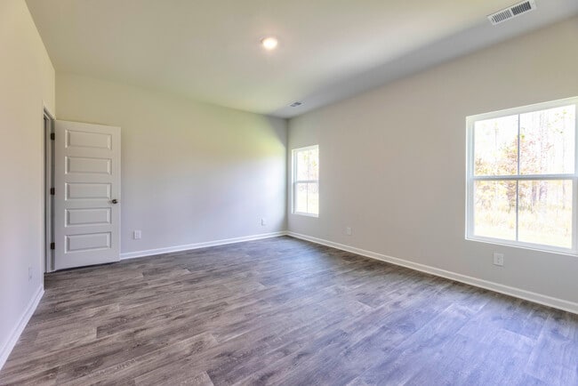Building Photo - The Preserve at Hilton Head Lakes