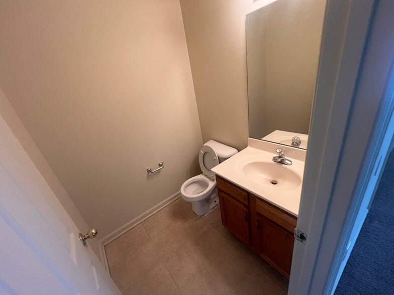 Building Photo - 2801 Styx Ct