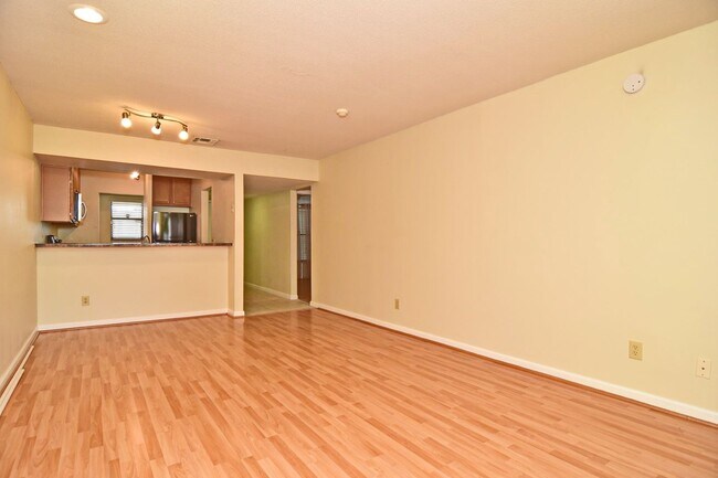 Building Photo - 2 Bed 2 Bath Audubon Place Condo