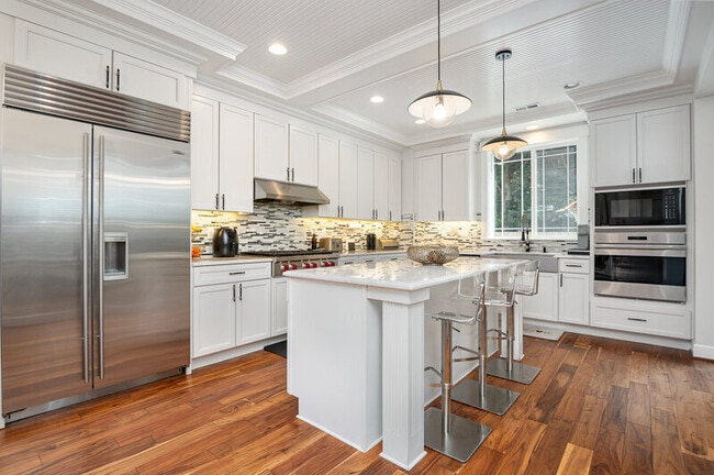 Building Photo - 4005 W Briarcliff Ln