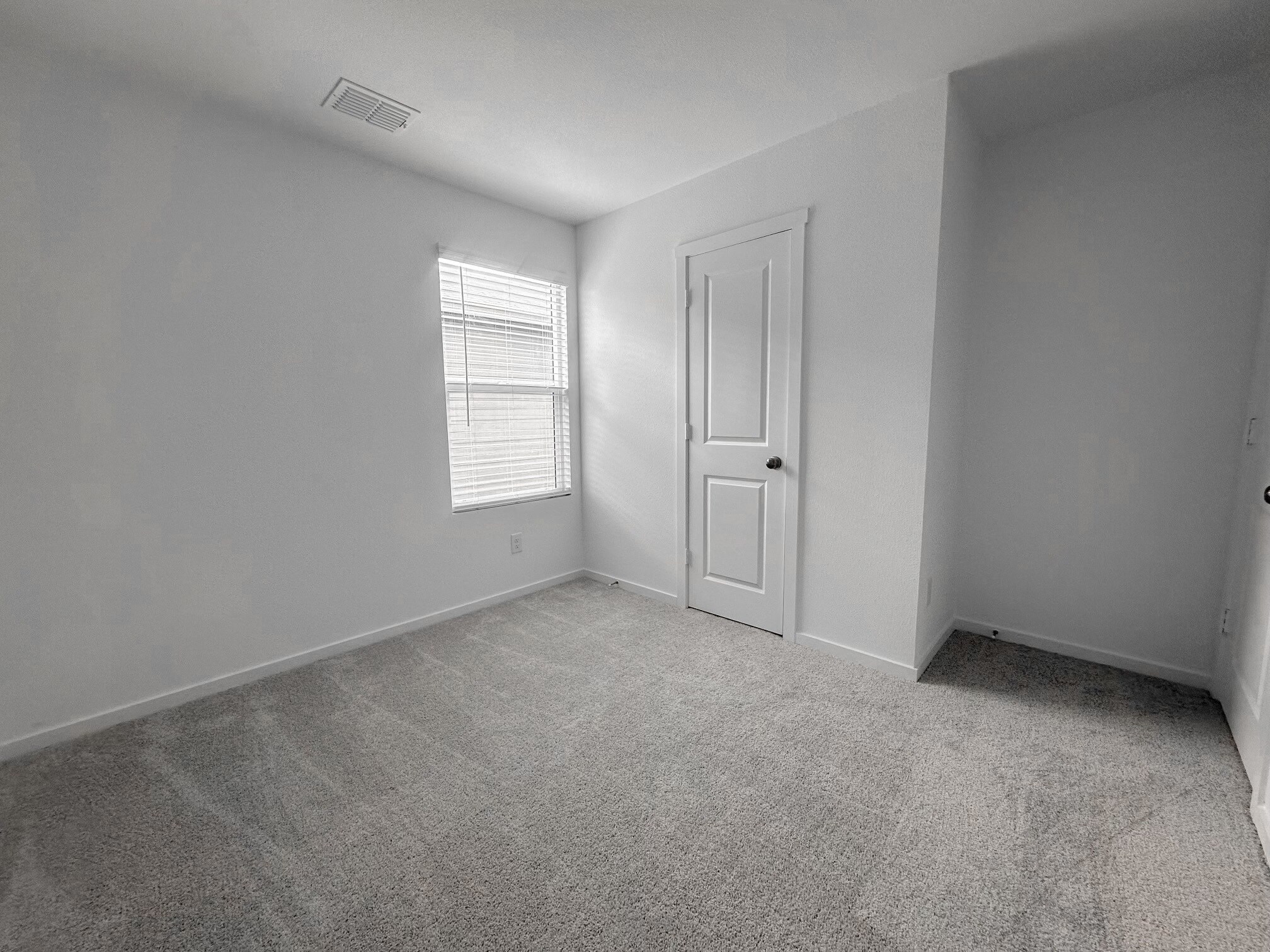 Building Photo - 910 Sandhill Crane Ln