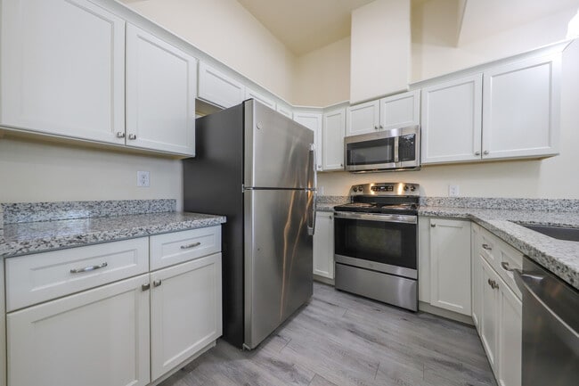 Building Photo - 3732 E Mercedes Ct