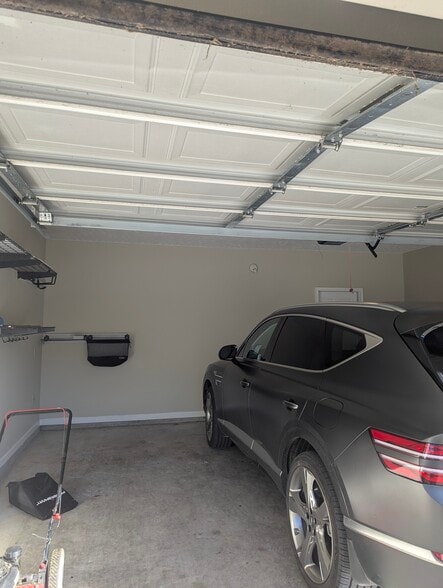 Garage - 2480 Oak Hill Dr