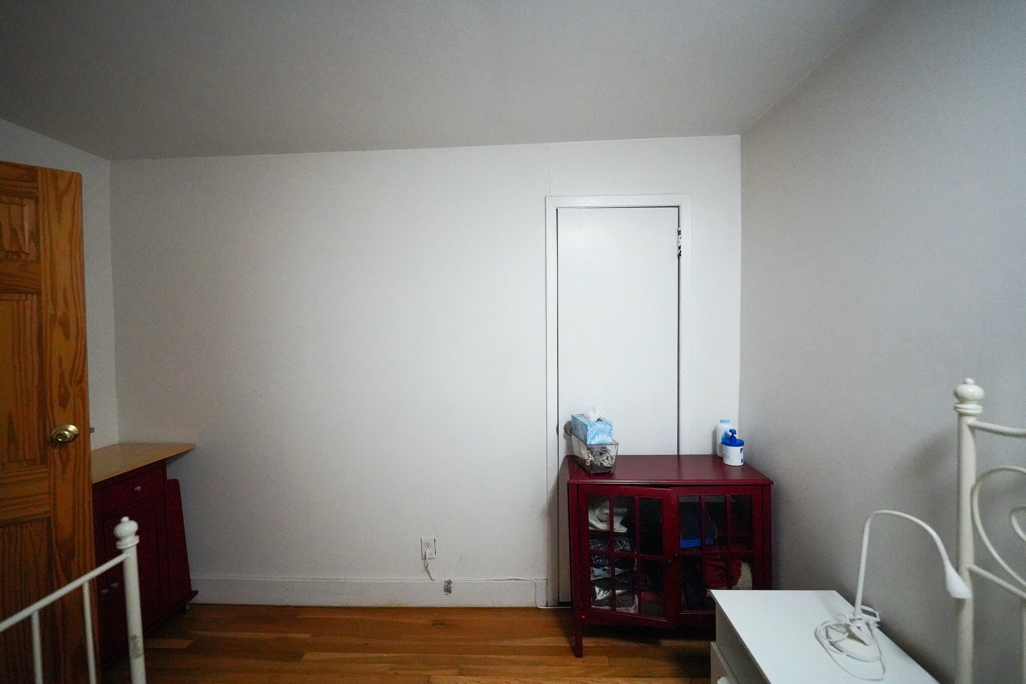 1st master bedroom on top of the staircase - 6776 Dartmouth St