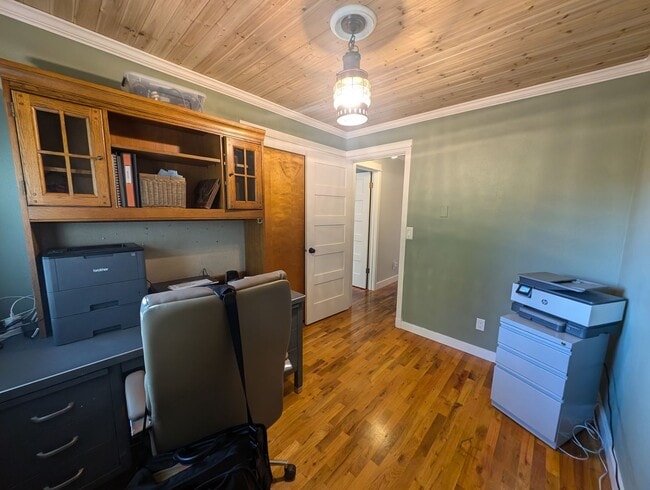 Building Photo - Stunning 4-Bedroom Home in Desirable Central Kitsap Location