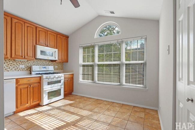 Building Photo - 434 Cromwell Cir