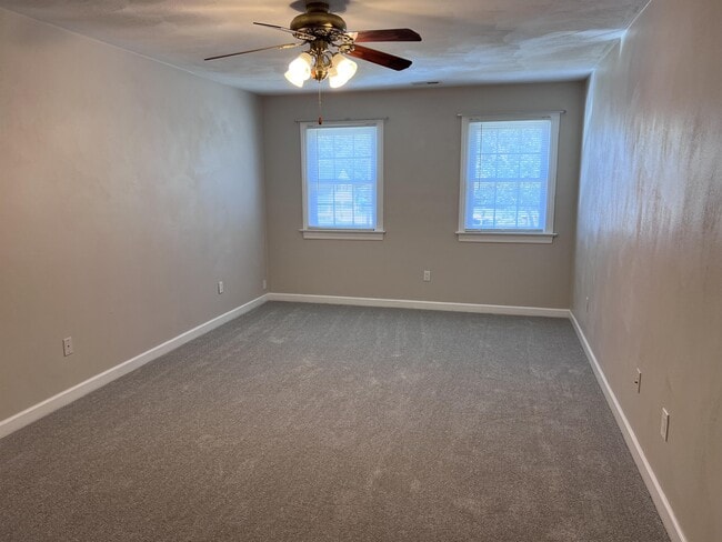 Building Photo - 1193 Red Mill Blvd