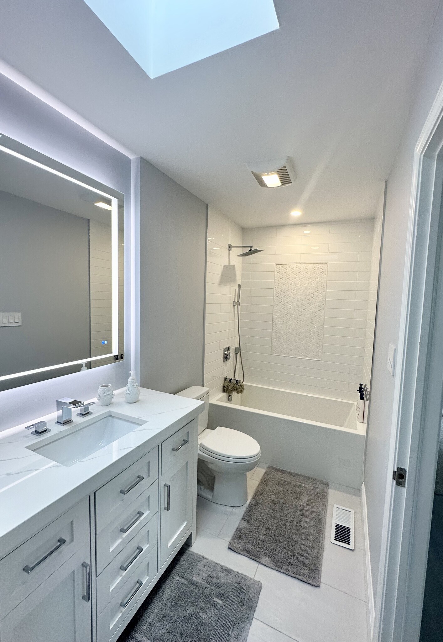 Building Photo - 123 W North St