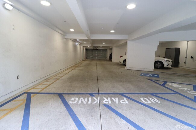 Building Photo - 6105 San Pablo Ave