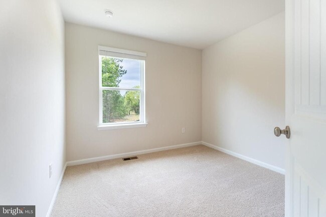 Building Photo - 846 Derwent Ln