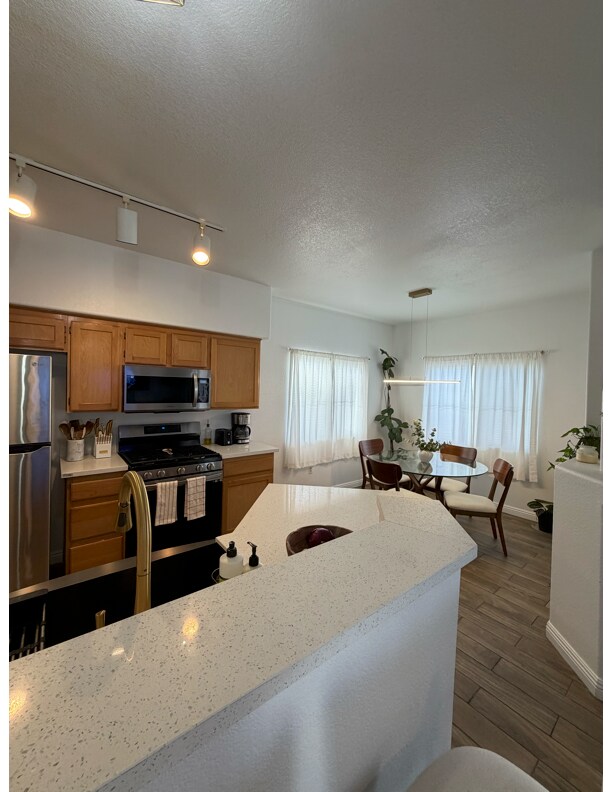 Building Photo - 2100 Black Island St