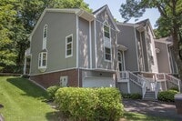 Building Photo - 141 Edgewood Ct