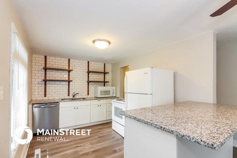 Building Photo - 8067 Norwich Dr