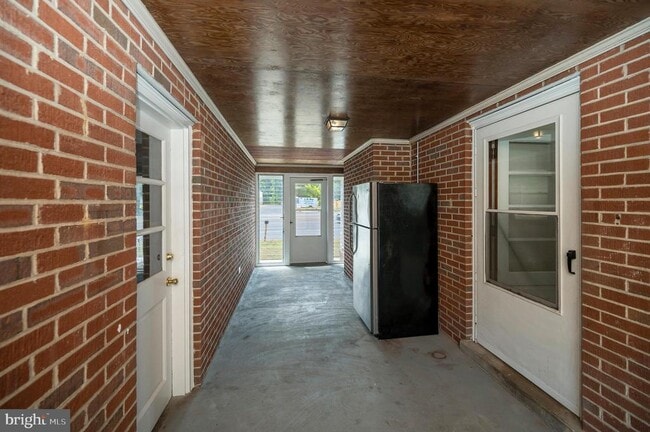 Building Photo - 1008 Garrisonville Rd