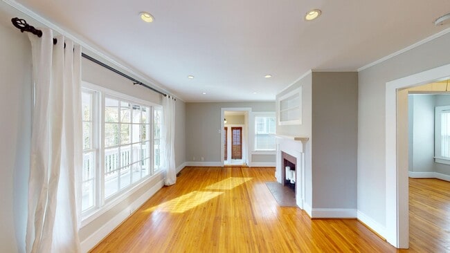 Building Photo - 1919 Nassau Blvd