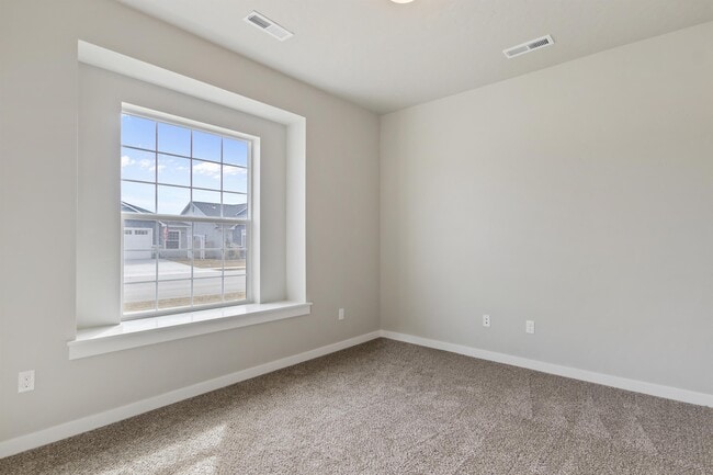 Building Photo - 8480 E Drover Loop