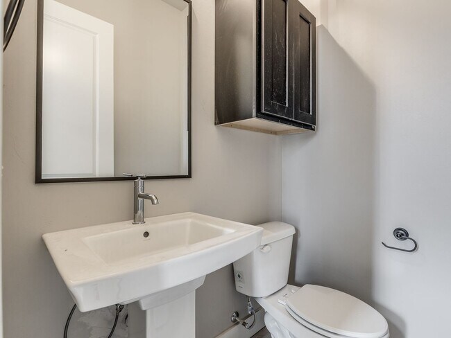 Building Photo - Beautiful New Construction Home in Edmond/...