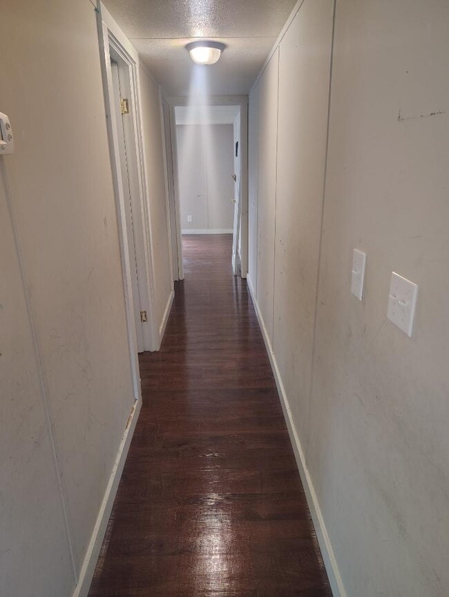 Building Photo - 6530 Hacklebarney Dr