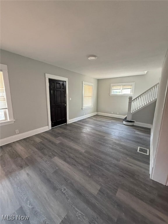 Building Photo - 1336 Thoreau Rd