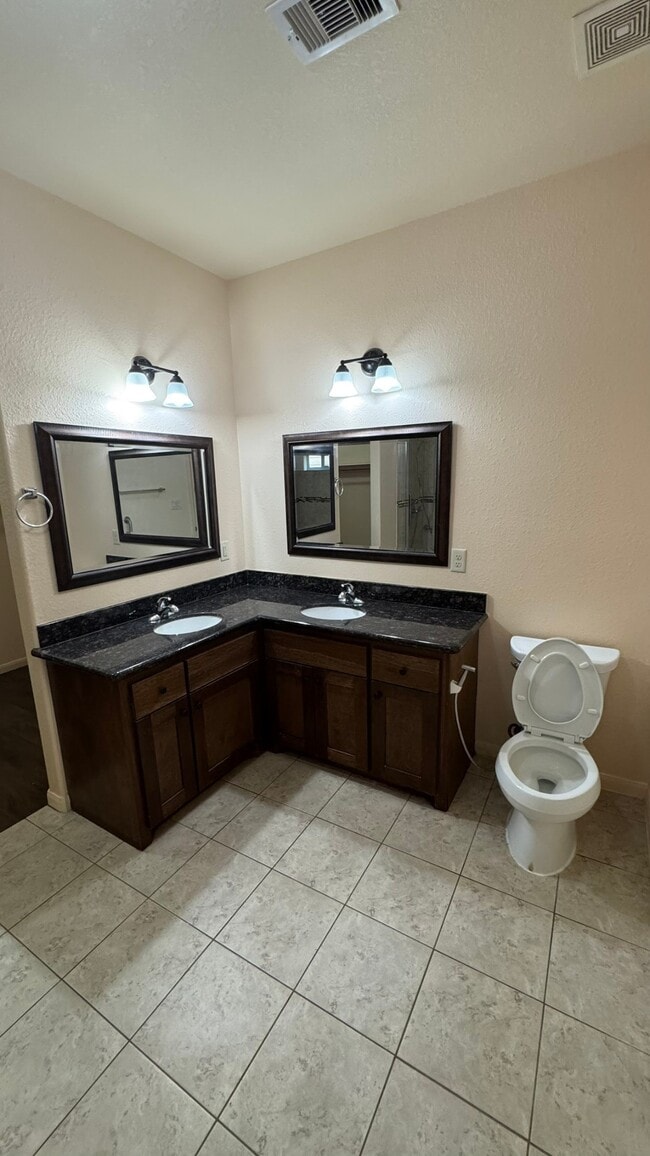 Building Photo - 13647 Padgett Dr