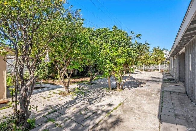 Primary Photo - 115 S Gilbert St