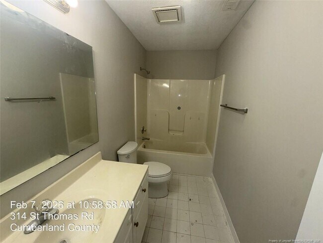 Building Photo - 314 St Thomas Rd