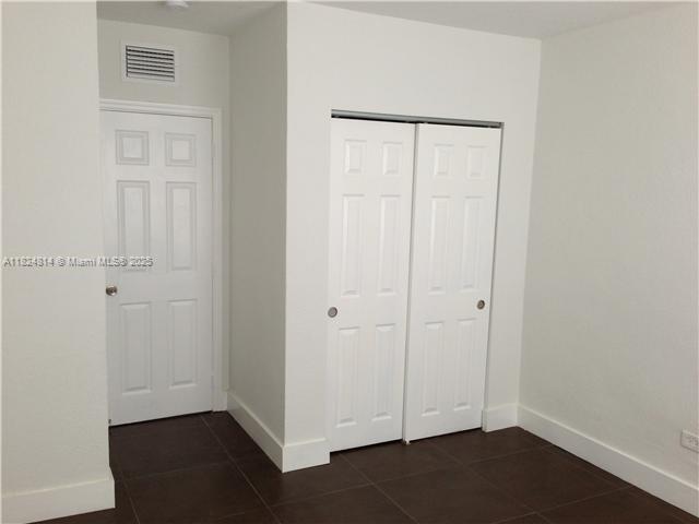 Building Photo - 1794 Normandy Dr