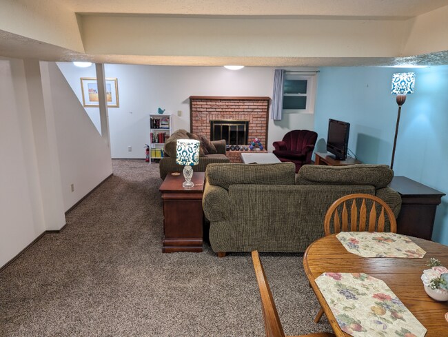 Building Photo - 4539 S 1800 W