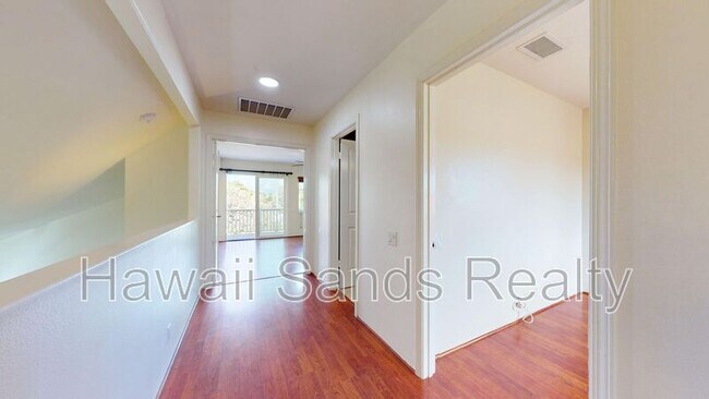 Building Photo - 91-762-762 Launahele St