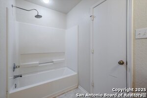 Building Photo - 102 Kenrock Dr
